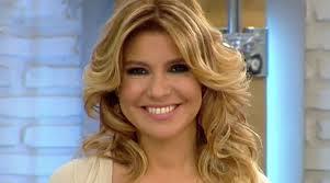 ...Ve o gn bayramlk ayakkablar giyerek, el pmeye tm komulara gitmitim. O gece o ayakkablarla birlikte uyumutum.&#8221;