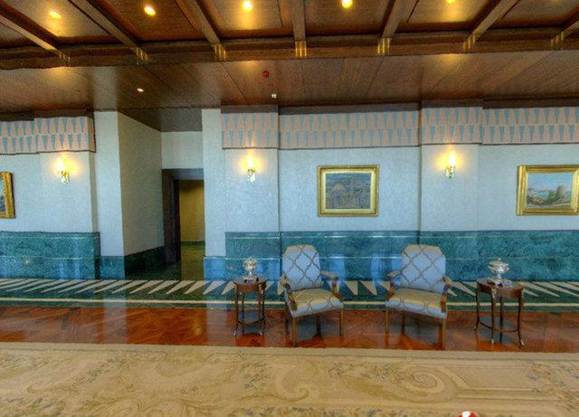 Klliye ile ilgili bilgilerin paylald 61 sayfalk rehberde binann ana grnm, kokteyl alan, resmi ziyaretler, resepsiyonlar, iftar programlar, dl trenlerinin yan sra misafir salonu ve kamuya ak mekanlarla ilgili fotoraflara yer verildi.