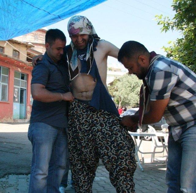 Yar plak kalan damat, o halde iftetelli oynad.