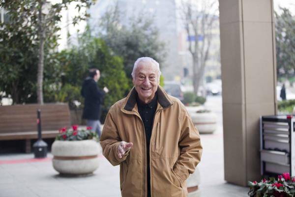 K�van� 87 ya��nda olmas�na ra�men bilin�li ve dikkatli bir s�r�c� oldu�u da dikkatlerden ka�mad�.