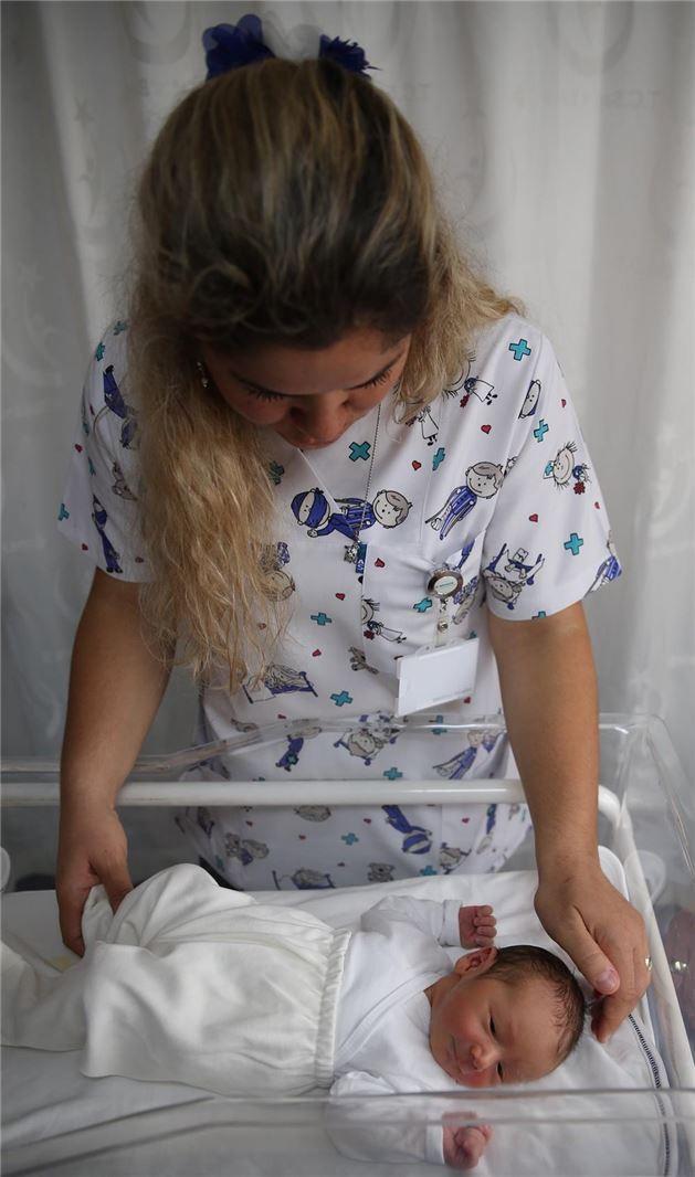 ocuklarn bur dalmna bakldnda, 1 milyon 881 bin 28 bebekle "aslan" burcu (23 Temmuz-22 Austos) ilk srada yer ald.