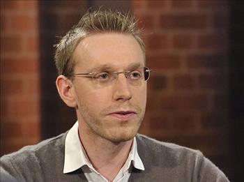 <p><b>nanlmaz Bir Zeka</b></p>    Daniel Tammet hem otistik hem de inanlmaz bir zekaya sahip.