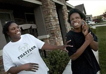 Yunuslar gibi kendi kendine gelitirdii zel bir yetenekle grmeyi baaran Underwood peki bunu nasl baarm? O sese dayal grme duyusu gelitirebilen ender yeteneklerden biri.