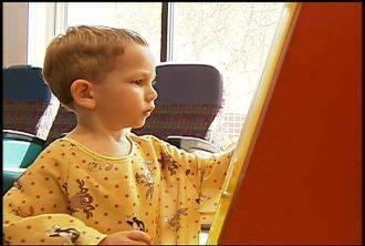 Bu ender grlen rahatszln ad Chiari ekil bozukluu . Yani beyinin 2 parasnn normalden uzun olma durumundan tr 3 yandaki Rhett maalesef hi uyuyamyor.