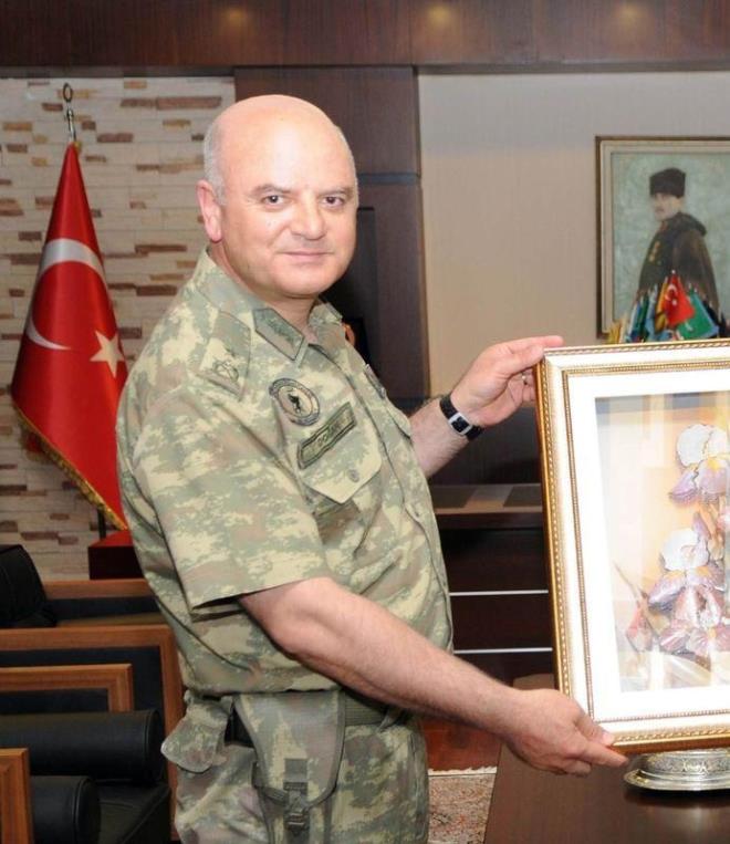 Lleburgaz 65. Mekanize Piyade Tugay Komutan Tugeneral Cemalettin Doan ve ok sayda asker gzaltna alnd.