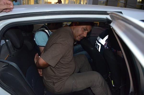 TRKYE'de 15 Temmuz 2016 gecesi yaanan darbe giriimine katlanlar tek tek gzaltna alnyor. Gzaltna alnanlarn isimleri arasnda st rtbeli general ve albaylar da bulunuyor. Bazlar ise yurt dna kamak isterken yakaland. Pilot Albay Murat Karaku ile stanbul Hava Harp Okulu Dekan Albay Ahmet Gm Midilli'ya kaacakken gzaltna alnd.