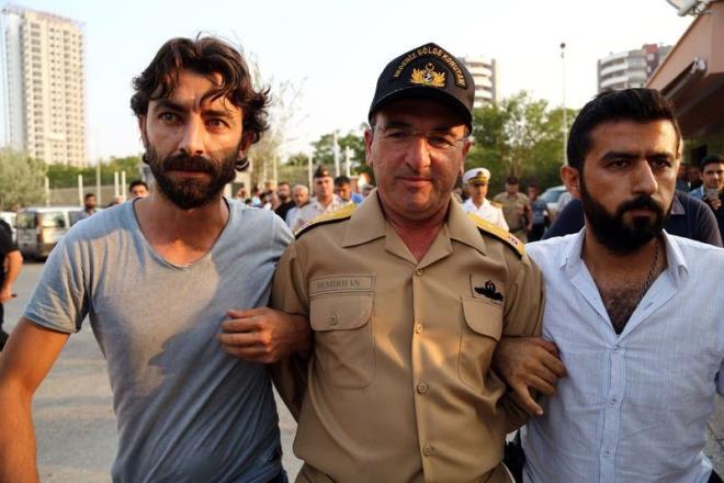 Mersin Garnizon ve Akdeniz Blge Komutan Tuamiral Nejat Atilla Demirhan