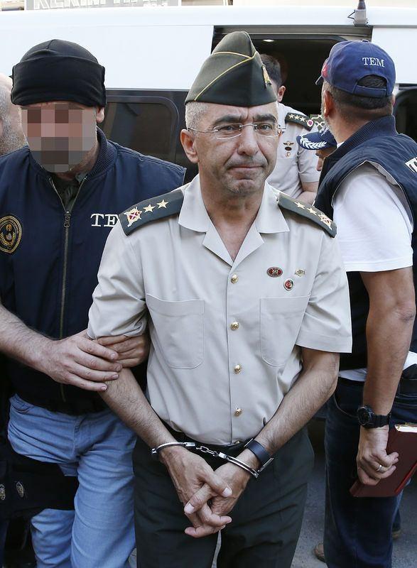 Ege Ordusu Komutanlnda grevli Kurmay Bakan Tmgeneral Memduh Hakbilen