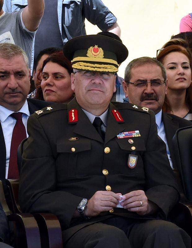 anlurfa Valisi Gngr Azmi Tuna, anlurfa'daki 20. Zrhl Tugay Komutan Tugeneral Metin Alpcan' yaanan darbe giriimiyle ilgili gzaltna alnd