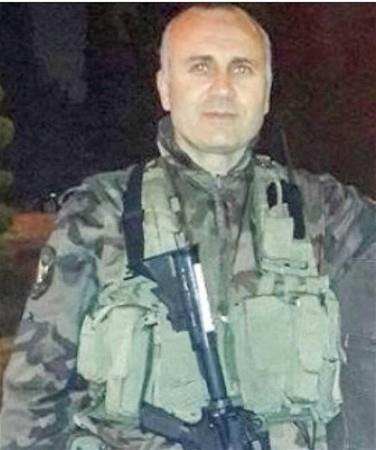 OZEL HAREKAT POLISI EDIP ZENGIN, DARBE GIRISIMI SIRASINDA SEHIT DUSTU.