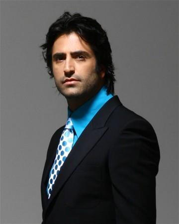 Mahsun Krmzgl: &#8220;Bu lke darbelerden ok aclar ekti. Her trl darbeye hayr! Bunun ad askerin ynetime el koymas falan deil, dpedz ihanettir. Bu lkeyi bu hale getirenlerin Allah belasn versin.&#8221;