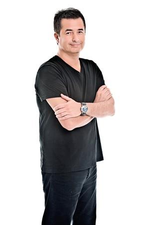 Acun Ilcal: &#8220;Millete demokrasimize sahip ktmz bugn, Trk olmaktan gurur duyuyorum. Demokrasimizi savunurken ehit olan vatandalarmza Allah&#8217;tan rahmet, yarallarmza acil ifalar dilerim.&#8221;