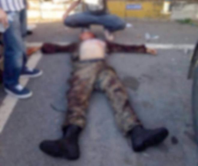 3) Kprde Lin Edilen Asker Fotoraf Eski ddias  DDA: Boazii Kprs&#8217;nde lin edildii iddia edilen asker fotoraf 2006 ylna ait.