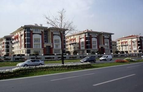 <p><b>1-Zeytinburnu-Ataky Sahilyolu</b></p>     yl nceki ortalama metrekare fiyat:2000 TL    <p>imdiki ortala metrekare fiyat: 13000 TL</p>    Deiim oran: Yzde 550,0    <p><b>Neden prim yapt?</b></p>    stanbul'un en gzel deniz manzarasna sahip blgelerinden biri olan semtte, rezidanstan konuta ve otele kadar ok farkl lks projeler yaplyor.    <p><b>Gelecek  yla ilikin beklentiler</b></p>    Denize konumunun ve ulam altyapsnn getirdii yabanc ilgisiyle nemli oranda prim potansiyeli barndrd vurgulanyor.