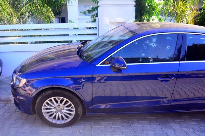 Bu karar verip ayrldktan sonra, 15-20 dakika sonra helikopterlerle, darbeciler baskna geldi.