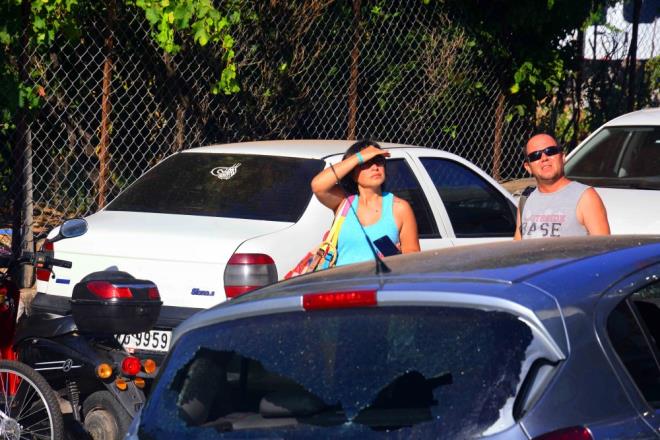 NEML BR TERRSTE OPERASYON YAPACAIZ" DENLP, 50 BN MERMYLE YOLA IKMILAR  Cumhurbakan Erdoan'n Marmaris'te kald otele dzenlenen operasyona katlan askerlere, "nemli bir terrist yneticisine operasyon yapacaz" denildii, yaklak 40 bordo berelinin 50 bin mermi ve eitli mhimmatlarla donatlm helikopterlerle gittii belirlendi.