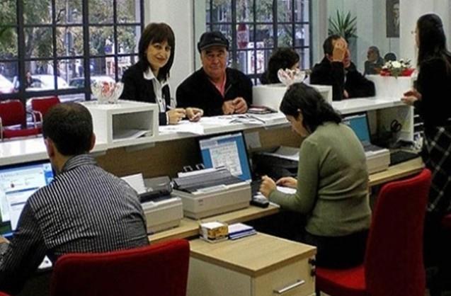 * Yani �dedikleri �cretin t�m�n� alamayacaklar?  Hay�r,alamayacaklar. Vergi, har� ve zorunlu hizmet bedellerinden sonra kalan k�sm� alabilecekler.