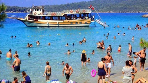 Darbe giri�imi sonras� izinleri iptal edilen kamu �al��anlar� turlar�n sat�n ald�klar� paket tur �cretlerini eksik geri alacaklar.