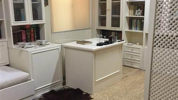 Darbe giri�imi kapsam�nda, FET�'yle ba�lant�l� oldu�u iddias�yla Yamanlar Kolejinin de aralar�nda bulundu�u 29 e�itim kurumunun ba�l� oldu�u Sema ve �elale A.�'ye kayyum atand�. Yamanlar