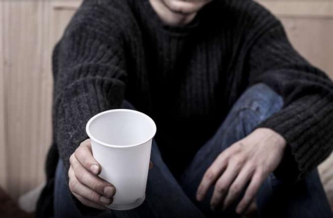 Dilencilik yaparken yakalanman�n cezas� 105 lira.