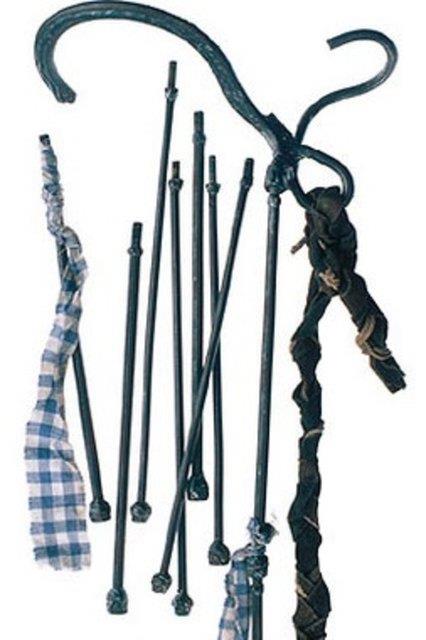 4,5 metreye kadar uzatlabilen, deri ve ip yardmyla yaplm kanca