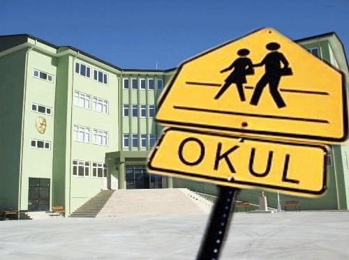 TERR VE SABOTAJ<br>  Genelgede, eitim alannda gc krlan FET/PDY terr rgt ile balantl cuntaclarn, 15 Temmuz&#8217;da Trkiye&#8217;yi korumak iin kendilerine emanet edilen ara, cihaz ve tehizat vatandaa dorulttuu ifade edilerek, &#8220;Bakanlmz, okullar ile zel eitim kurumlar ve barnma merkezlerinde zc olaylarla karlalmamas iin mevzuat esaslar dorultusunda emniyet ve gvenlik tedbirleri aksatlmadan uygulanacaktr&#8221; denildi.