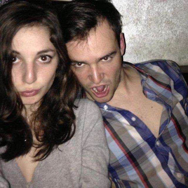 Arkadan hamle yaparak fotoraf bozma pozu