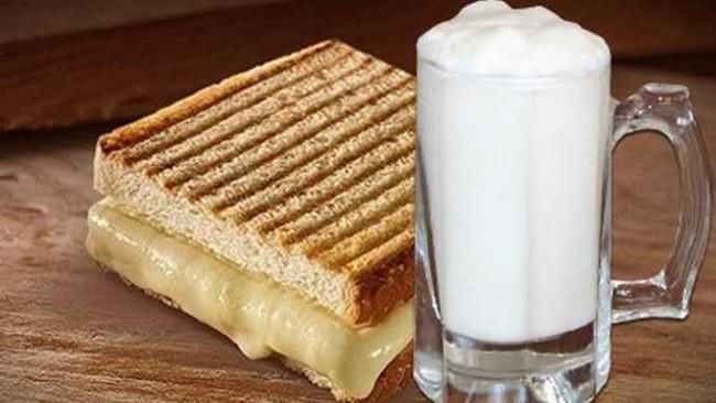 KABIZLII GDERR<p>  Ayrann sulu bir iecek olmas barsak hareketlerinin artmasn salar ve kabzlk sorununun giderilmesinde etkili olur. Birok iecein aksine a karnla iilmesinin bir sakncas olmadndan dolay a karnla tketildiinde daha etkili sonularn alnmasna yardmc olabilir.