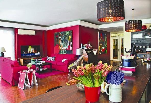 260 m2&#8217;lik daire drt oda, bir salon, bir mutfak, iki banyo ve misafir tuvaletinden oluuyor.