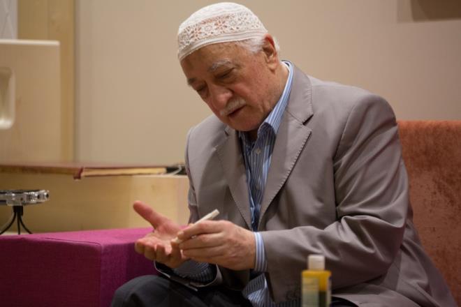 Son konuma ve internetteki kimi mesajlar 'FET 14 Austos'u mu iaret ediyor?' yorumlarna neden oldu.