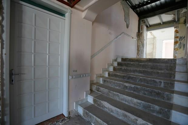 Fetullah Terr rgt'nn (FET) darbe giriiminin ardndan rgtle balantl olduu gerekesiyle kapatlan Yamanlar zel Fen ve Anadolu Lisesinin yer ald yerlekede, cami ile yemekhane arasnda tnel olduu belirlendi.