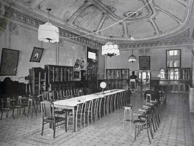 Daha sonra 1872'de okullarn ayr ayr retime devam etmeleri kararlatrlnca Mekteb-i Fnun-i dadiye ve Deniz dadisi, Kuleli Klas'na tand. Bu tarihten sonra okul, "Kuleli dadisi" adyla anlmaya balad. Ve bununla bina, klalktan ayrlp okul haline geldi.