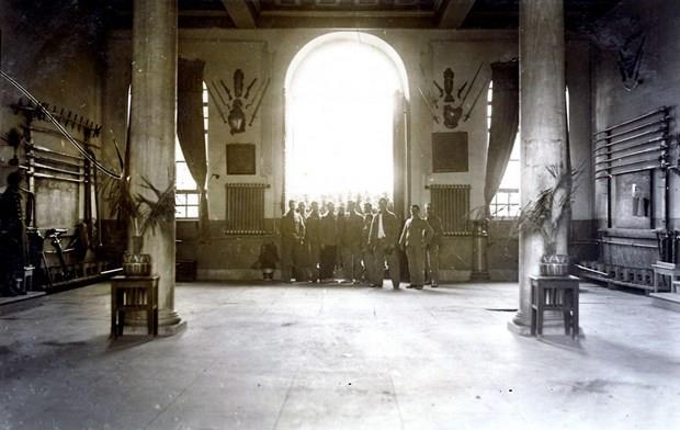 Abdlmecit devrinde, 1843'te klann yar kagir olarak yenisi ina edildi. ki tarafna da kuleler yapldndan klaya bu tarihten itibaren Kuleli Kla denilmeye baland.