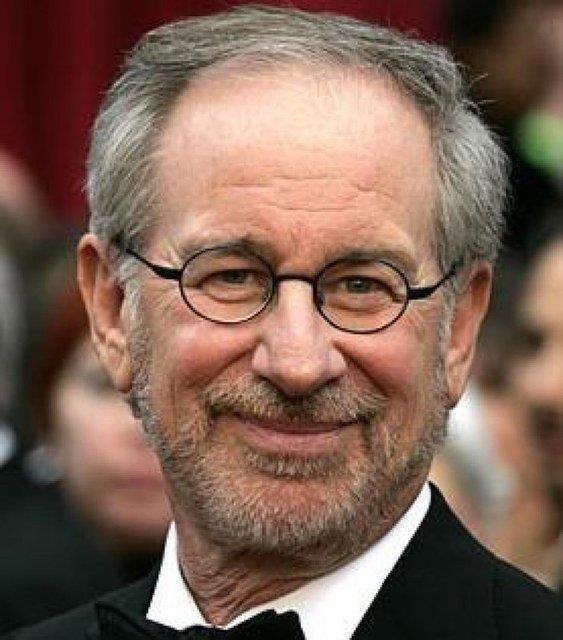 Steven Spielberg<p>  Hayalleriniz her zaman kulanza haykrmaz. Size kim olmanz ve hayatnzn geri kalan ksmnda ne yapmanz gerektiini yznze sylemez. Hayaller genelde fslt ile konuurlar.