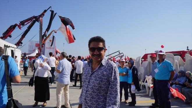 Burhan aan : Bugn buraya, birliimizi, beraberliimizi Cumhurbakanmzn yannda olarak gstermek, btn dnyaya mesajmz vermek iin geldik.