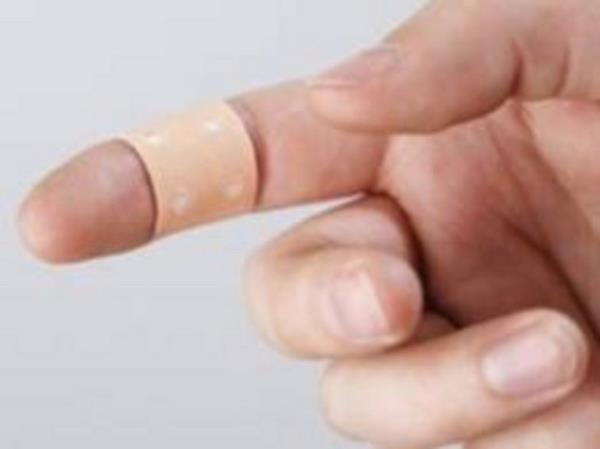 <p><b>YARA YLEMES K YIL SRYOR:</b></p>  Ameliyat gibi derin bir yarann iyilemesi 2 yl bulur.