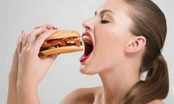 ngiltere'deki Oxford niversitesi'nde yaplan aratrmaya gre porsiyonu byk olan, fazla kalorili bir nn ierdii yalarn karn blgesine ulamas 3 saat sryor.