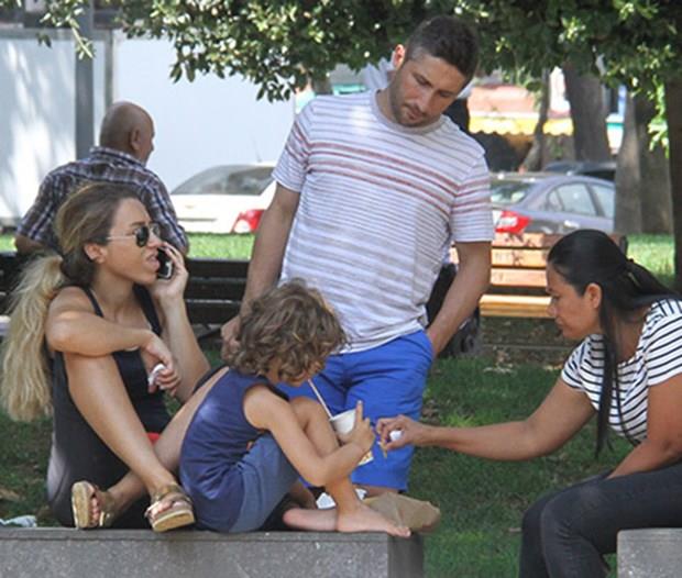 Tecrbeli futbolcu, geen hafta idmanda kaleye geip kurtarlar yaptnn hatrlatlmas zerine, glerek "Vardr yle yeteneklerimiz" ifadelerini kulland.