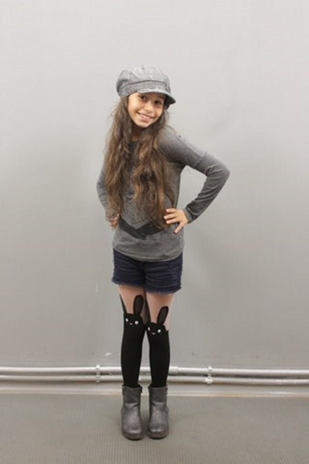 ADEN DURU ORAK-HAYAT ARKISI  <p>  4,5 yandayken konumalarmdaki ve mimiklerimdeki yetenei fark eden annemin beni oyunculuk ajansna kayt ettirmesi ile baladm. 10 yandaym. Oyunculuk ve okul dnda kalan zamanlarmda, kitap okumak, yzmek, bisiklete binmek, paten srmek ve arkadalarmla vakit geirmekten zevk alyorum.