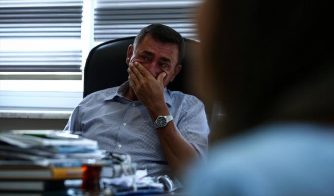 "Burada ok fazla fiziksel ve psikolojik iddete maruz kaldm. En ok basky da o mangalara yapyorlard. Biz sabah itimalarna tam tehizat katlyorduk. Mataralarmz azna kadar doluydu. zmir'de 40 derece scan altnda eitimler yaparken gzmzn nnde o sular yerlere dklyordu. Bir damla su bile iemiyorduk. Ben bu eitimlere balamadan nce 56 kiloydum. Bu intibak eitimi yaklak 28 gn srd ve bu sre sonunda 40 kiloya kadar dtm."