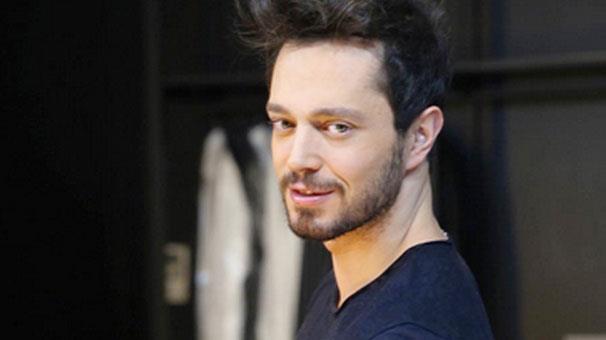 Be yl arann ardndan kard Janti adl albmyle adndan sz ettiren Murat Boz, abisinin kanatlar altna girdi.