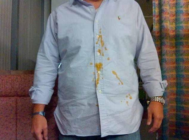 Leke bulatrma sahtekarl    <br>Yaygn olduu ehirler: Brezilya ve Arjantin (genel)<br>    Sahtekarlar leke yapacak bir maddeyi (ketap vs.) zerinize yanllkla dkm gibi yapar ve zr dileyerek temizlemek ister. Temizlik esnasnda ceplerinizi yoklar ve bulduu eyleri armaya alr.