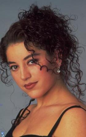 O zamanlar yz biraz daha gen ve daha tombuldu. Ama ok fazla deimedi