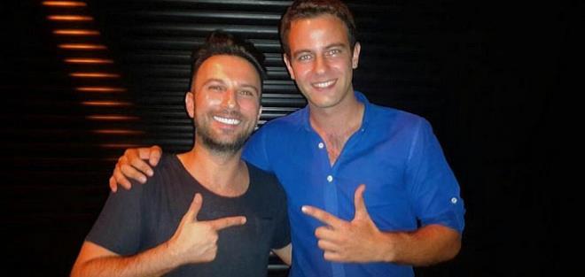 Henz kk bir ocukken tanma frsat bulduu ve kucanda poz verdii Tarkan&#8217;la yllar sonra yeniden buluan Aydar, fotoraflarn Twitter&#8217;da paylat.