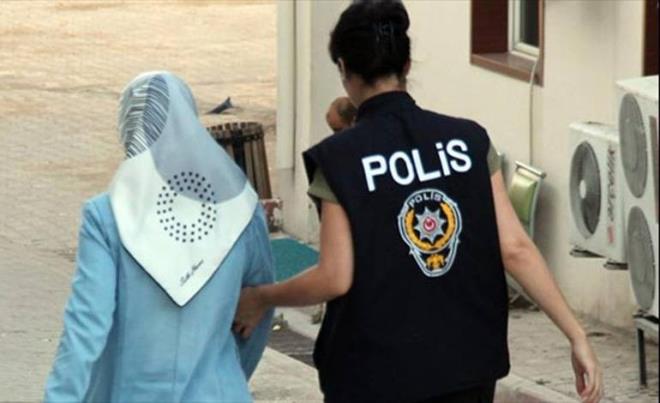 FET darbe giriimine ilikin soruturma kapsamnda Mardin merkezli 11 ilde yaplan operasyonda gzaltna alnan 22 kiiden 19'u tutukland. Tutuklananlar arasnda seimlerde HDP'ye oy toplayan FET il ablas da bulunuyor.