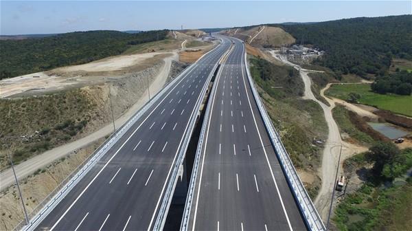 1408 metresi deniz zerinde olmak zere toplam 2 bin 164 metrelik kpr toplam 4,5 milyar TL&#8217;ye mal oldu.