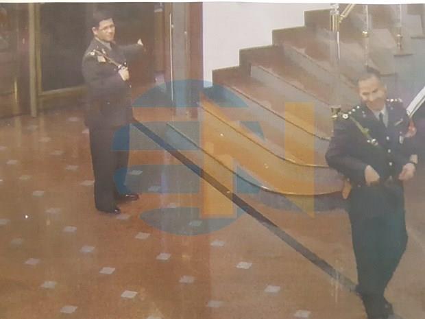 Darbe giriimiyle ilgili madur ve phelilerin ifadeleri dorultusunda soruturma devam ederken, dosyaya giren olduka nemli fotoraflar da ortaya kt.