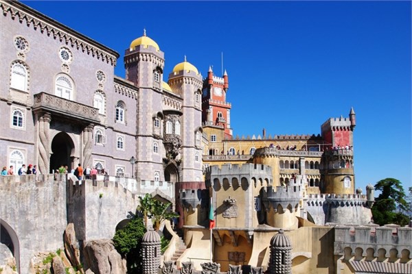 <p><b>Portekiz </b></p>    Ulusal Pena Saray - Sintra