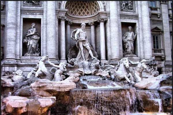 <p><b>talya </b></p>    Roma, Trevi emesi