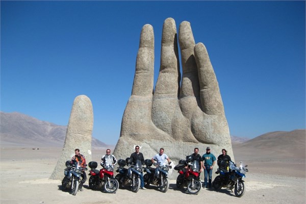 <p><b>ili </b></p>    Mano del Desierto - Atacama l